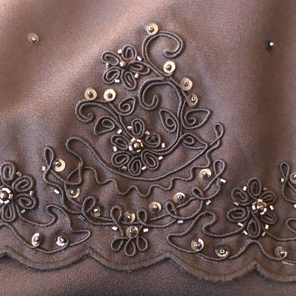 Ladies long black dress Sz 16. With beading on the bodice and sleeves. - Picture 7 of 7